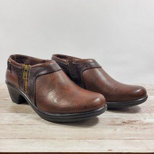 Easy Street Womens Size 8.5 Booties Side Zip Faux Leather Comfort Wave